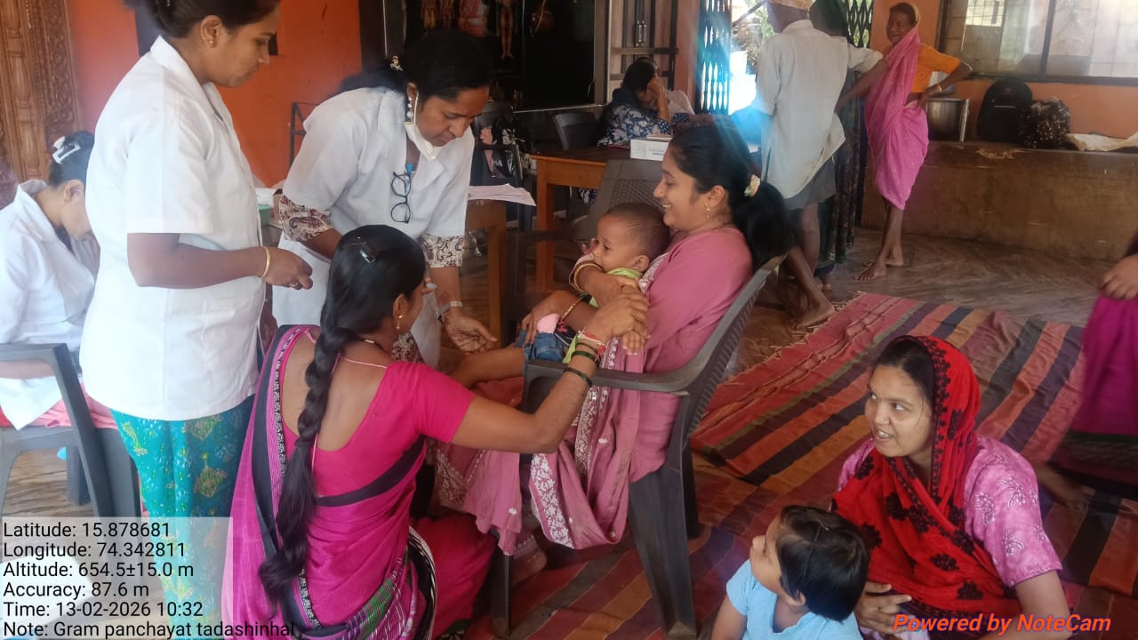 आरोग्य शिबिरे आणि लसीकरण मोहिमा